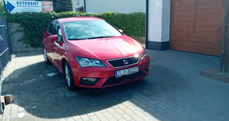 Seat Leon cena 59500 przebieg: 67112, rok produkcji 2017 z Urzędów małe 121